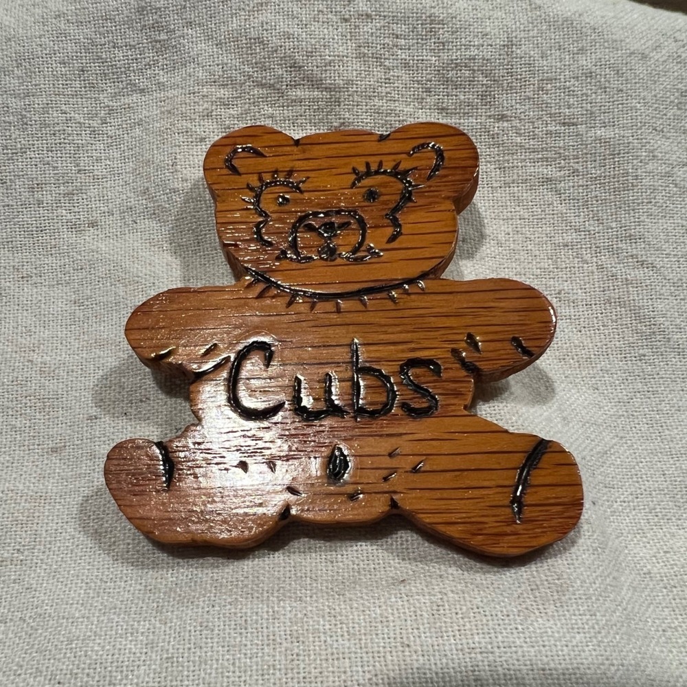 Handmade Wooden Bear Cubs Magnet Rustic Wood Burned Folk‎ Art Refrigerator Decor